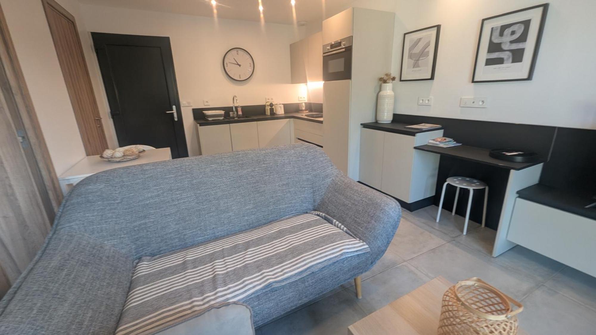 Appartement Luxe Avec Piscine Chauffee & Jacuzzi Prive - Cote D'Azur Roquefort Les Pins Ngoại thất bức ảnh
