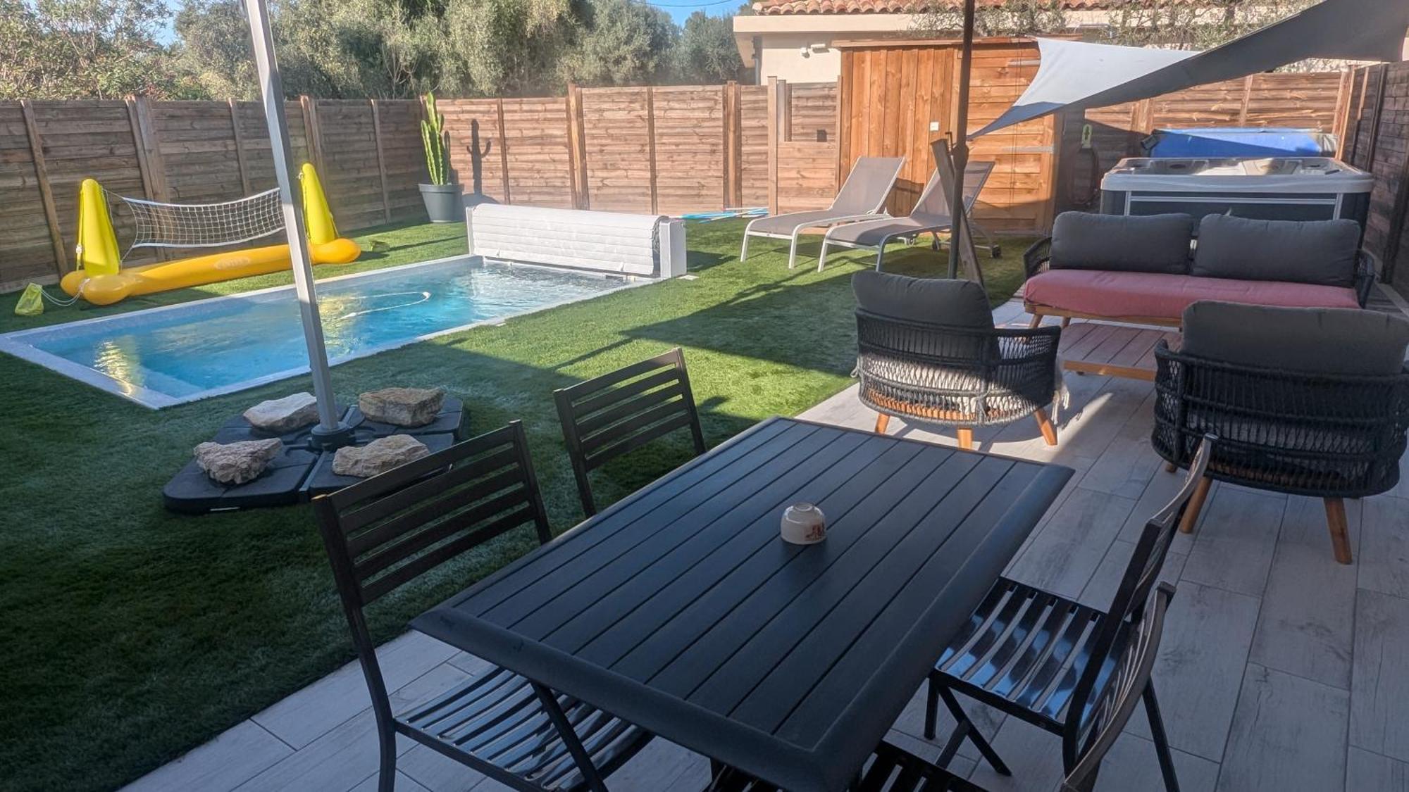 Appartement Luxe Avec Piscine Chauffee & Jacuzzi Prive - Cote D'Azur Roquefort Les Pins Ngoại thất bức ảnh