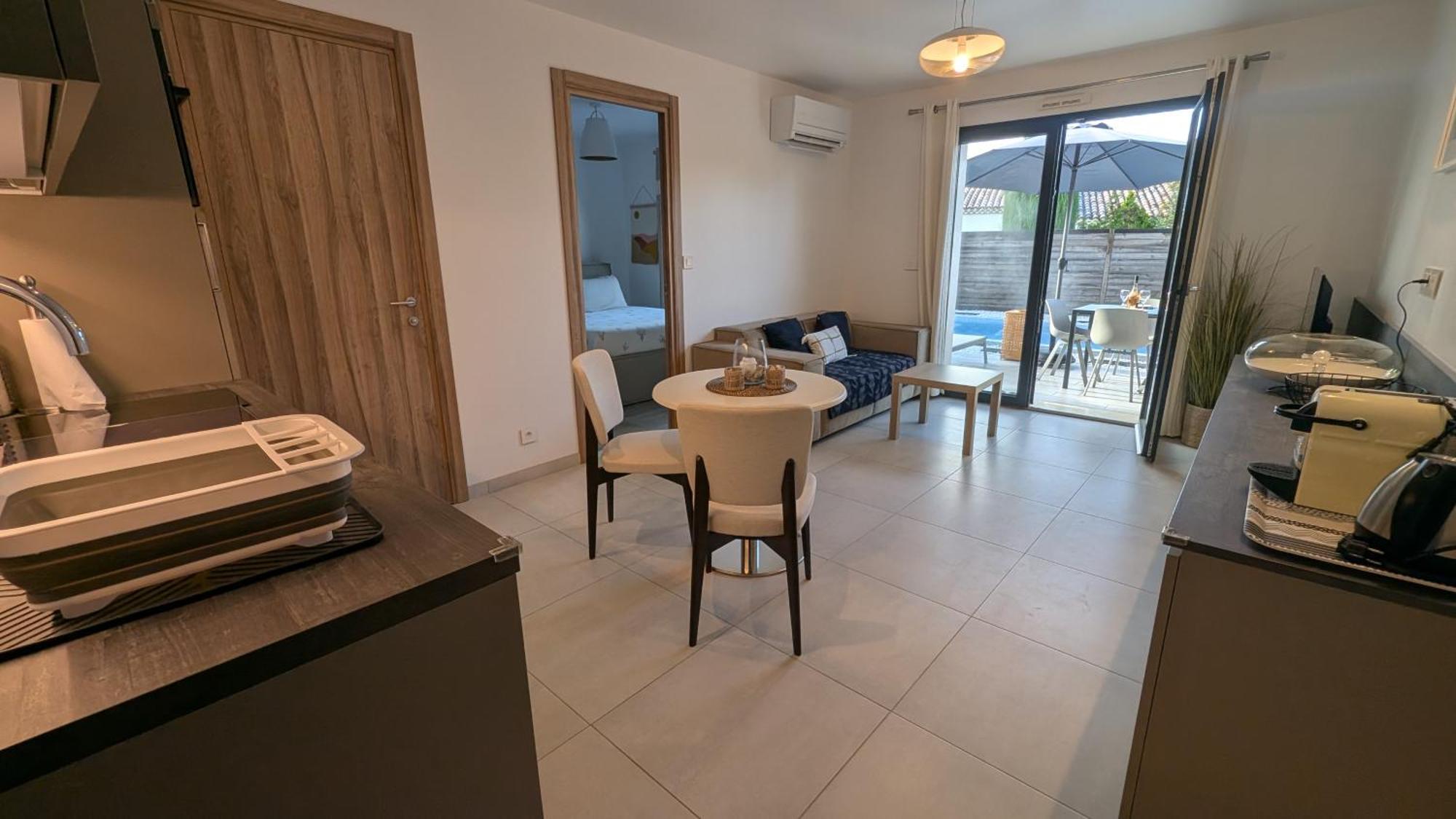 Appartement Luxe Avec Piscine Chauffee & Jacuzzi Prive - Cote D'Azur Roquefort Les Pins Ngoại thất bức ảnh
